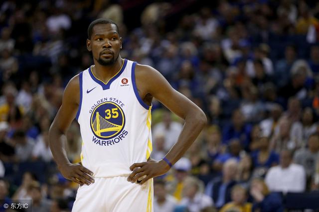 利拉德37+12雄鹿豪取5连胜 公牛送奇才12连败